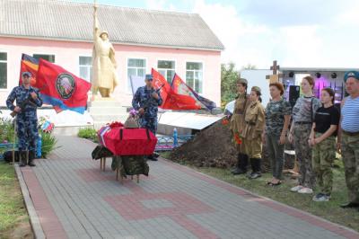 Сегодня в Ливенском районе перезахоронили восемь воинов, погибших в годы Великой Отечественной войны